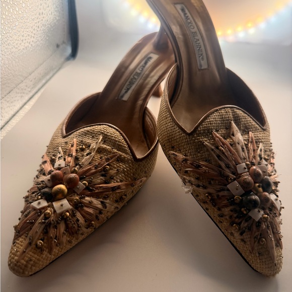 Vintage Manolo Blahnik Pumps - Picture 8 of 12